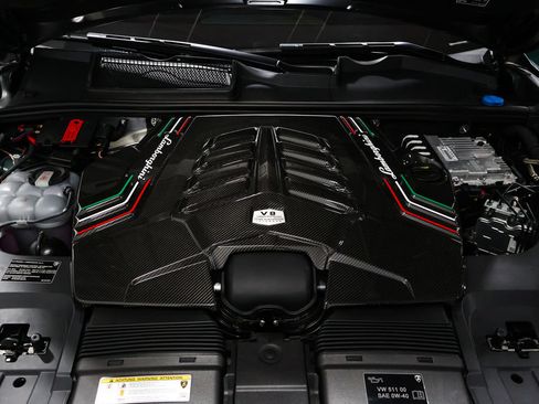 Used 2024 Lamborghini Urus Performante AWD/4WD image 66