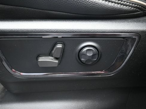 Used 2022 RAM 1500 Limited AWD/4WD image 7