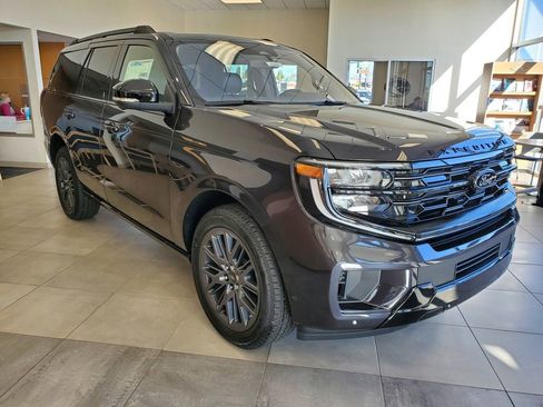 New 2025 Ford Expedition Platinum w/ Stealth Performance Package image 3