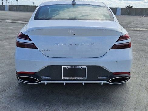 Used 2025 Genesis G70 2.5T image 5