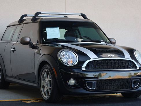Used 2013 MINI Cooper Clubman S w/ Premium Pkg 2 FWD image 6