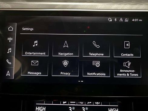 Used 2024 Audi Q8 e-tron Premium Plus w/ Premium Plus Package image 53