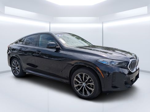 Used 2026 BMW X6 xDrive40i AWD/4WD image 34