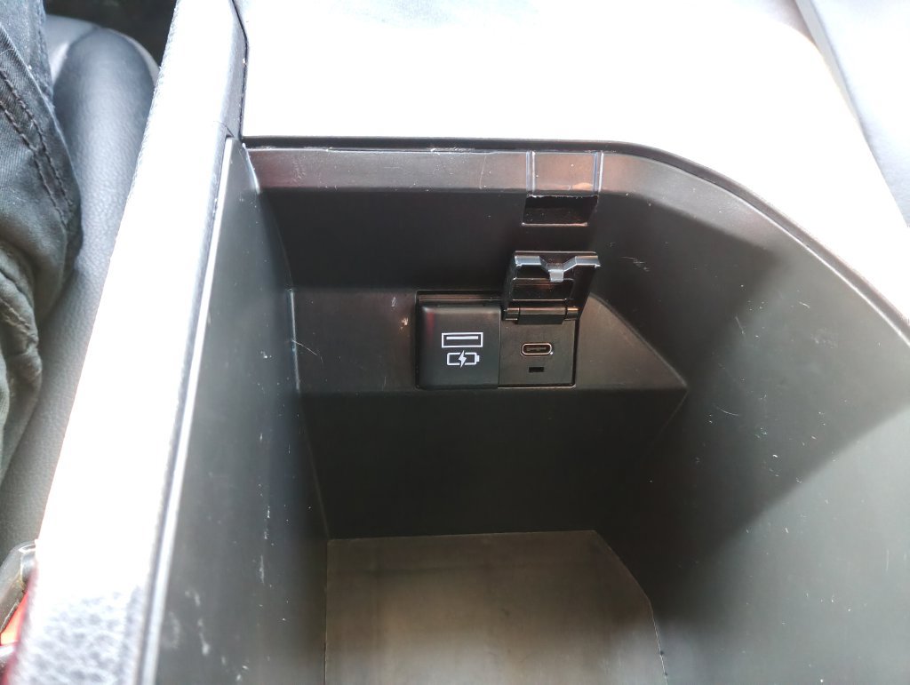 Used 2024 Toyota Camry SE FWD image 21