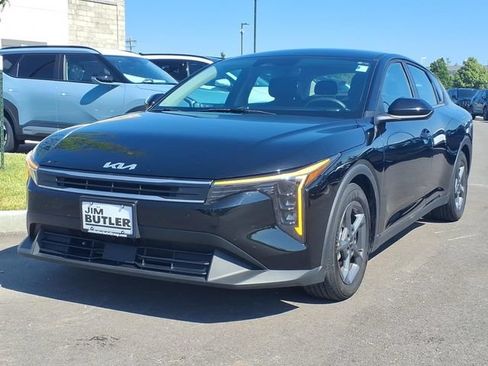 Used 2025 Kia K4 FWD image 3