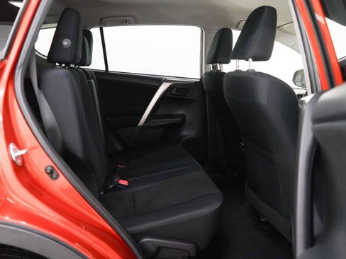 Used 2015 Toyota RAV4 LE AWD/4WD image 12