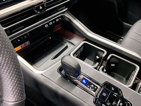 New 2026 Lexus TX 500h AWD image 11