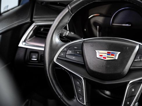 Used 2017 Cadillac XT5 Premium Luxury w/ Driver Assist Package image 16