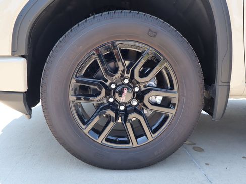 Used 2026 GMC Sierra 1500 Pro w/ Graphite Edition AWD/4WD image 10