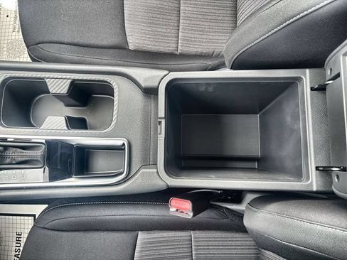 Certified 2025 Nissan Sentra SV w/ Trunk Package FWD image 36