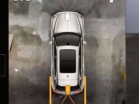 Used 2025 Bentley Bentayga S Black Edition image 31