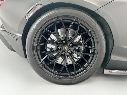 Used 2024 Lamborghini Revuelto AWD/4WD image 27