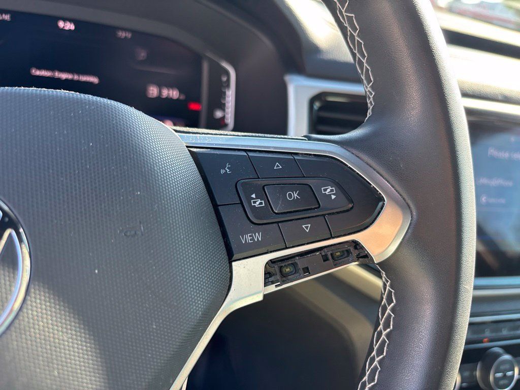 Used 2022 Volkswagen Atlas Cross Sport SE FWD image 24