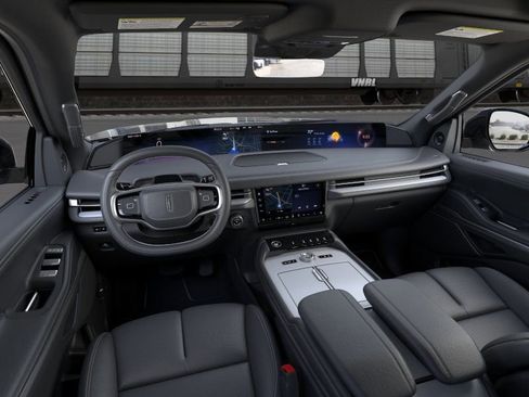New 2026 Lincoln Navigator Reserve AWD/4WD image 9