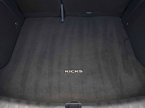 Used 2021 Nissan Kicks S FWD image 27