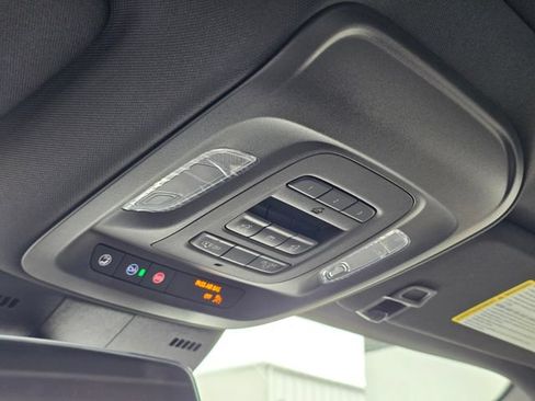 New 2026 Cadillac CT5 V AWD/4WD image 32