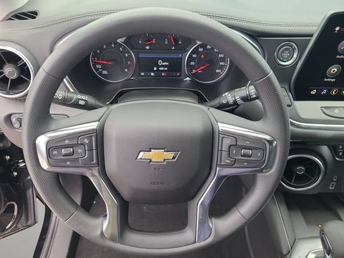 New 2026 Chevrolet Blazer LT w/ Convenience Package FWD image 25