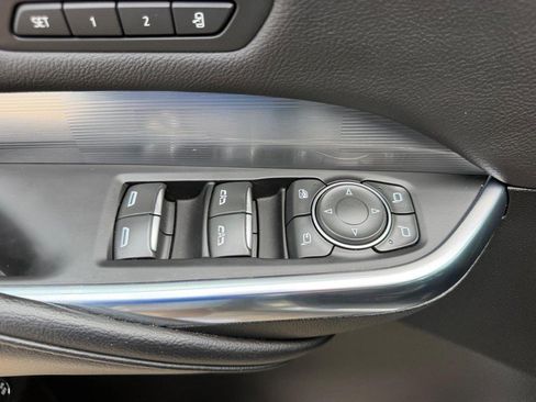 Used 2024 Cadillac XT4 Premium Luxury AWD/4WD image 18