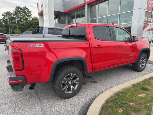 Used 2017 Chevrolet Colorado Z71 AWD/4WD image 5