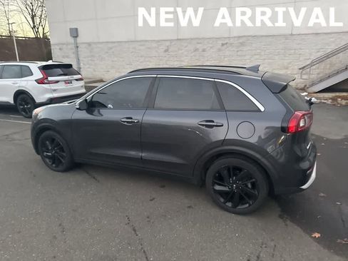 Used 2018 Kia Niro EX w/ EX Touring Graphite Edition image 26