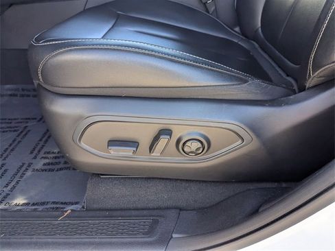 Used 2023 Jeep Grand Cherokee 4WD 4xe w/ Luxury Tech Group II image 9