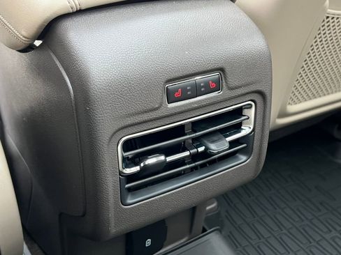 Used 2022 Lincoln Corsair Standard w/ Premium Package image 31