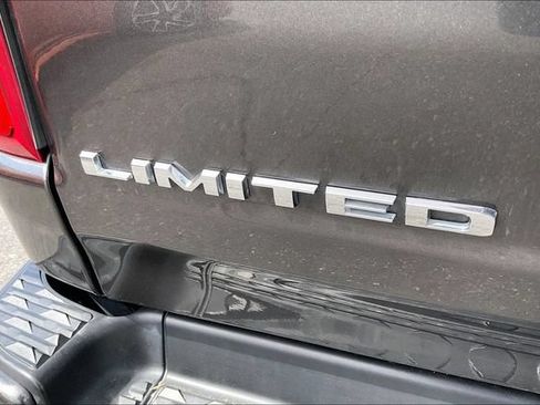 Used 2021 RAM 1500 Limited w/ Body Color Bumper Group RWD image 7