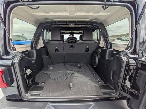 Used 2023 Jeep Wrangler Unlimited Rubicon 392 AWD/4WD image 11