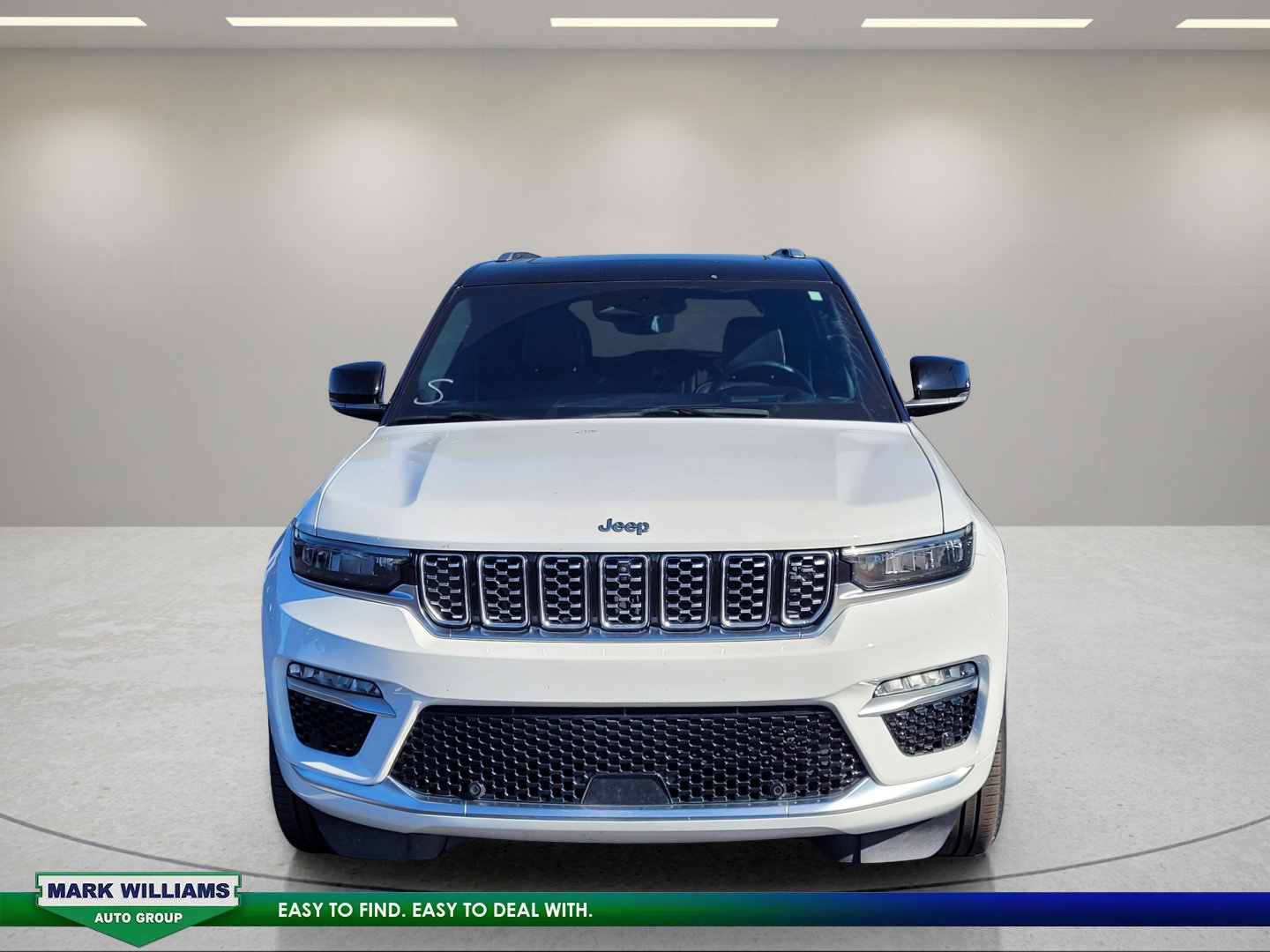 Used 2023 Jeep Grand Cherokee Summit w/ Adv Protech Group IV AWD/4WD image 9
