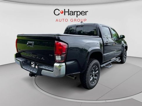 Used 2021 Toyota Tacoma SR5 AWD/4WD image 3