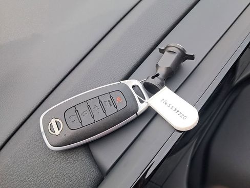 New 2026 Nissan Sentra SR w/ SR Premium Package image 30