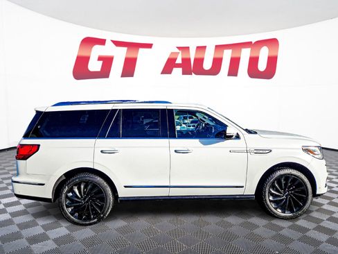 Used 2020 Lincoln Navigator Reserve image 8