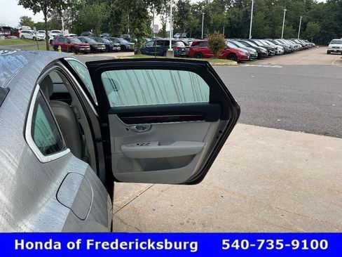 Used 2018 Volvo S90 T5 Momentum w/ Convenience Package FWD image 21