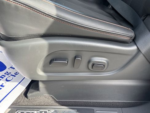 Used 2024 Nissan Titan PRO-4X image 15