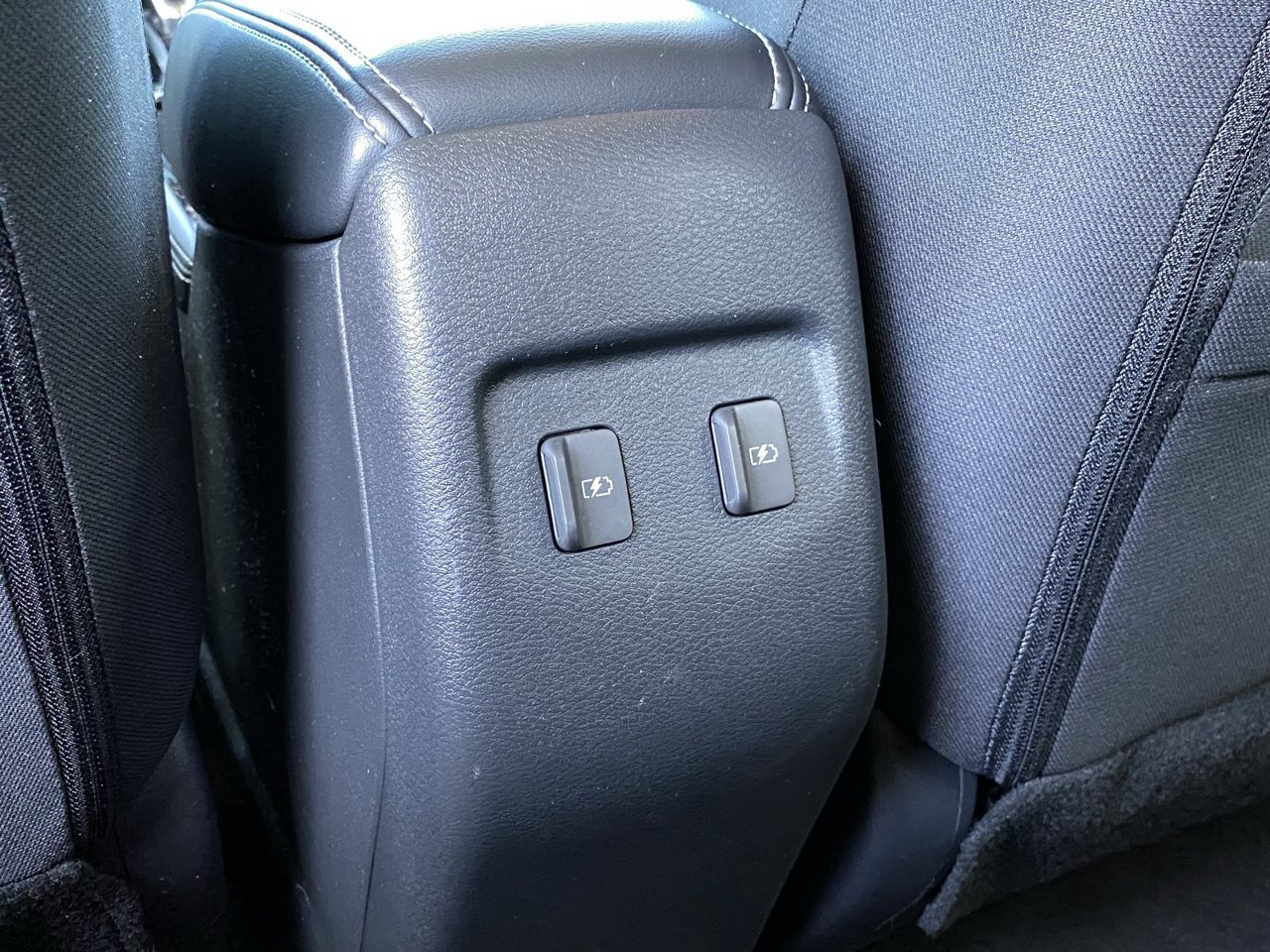 Certified 2023 Nissan Kicks SV FWD image 15