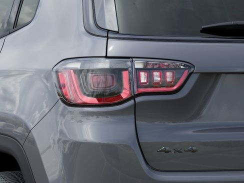 New 2026 Jeep Compass Latitude AWD/4WD image 5