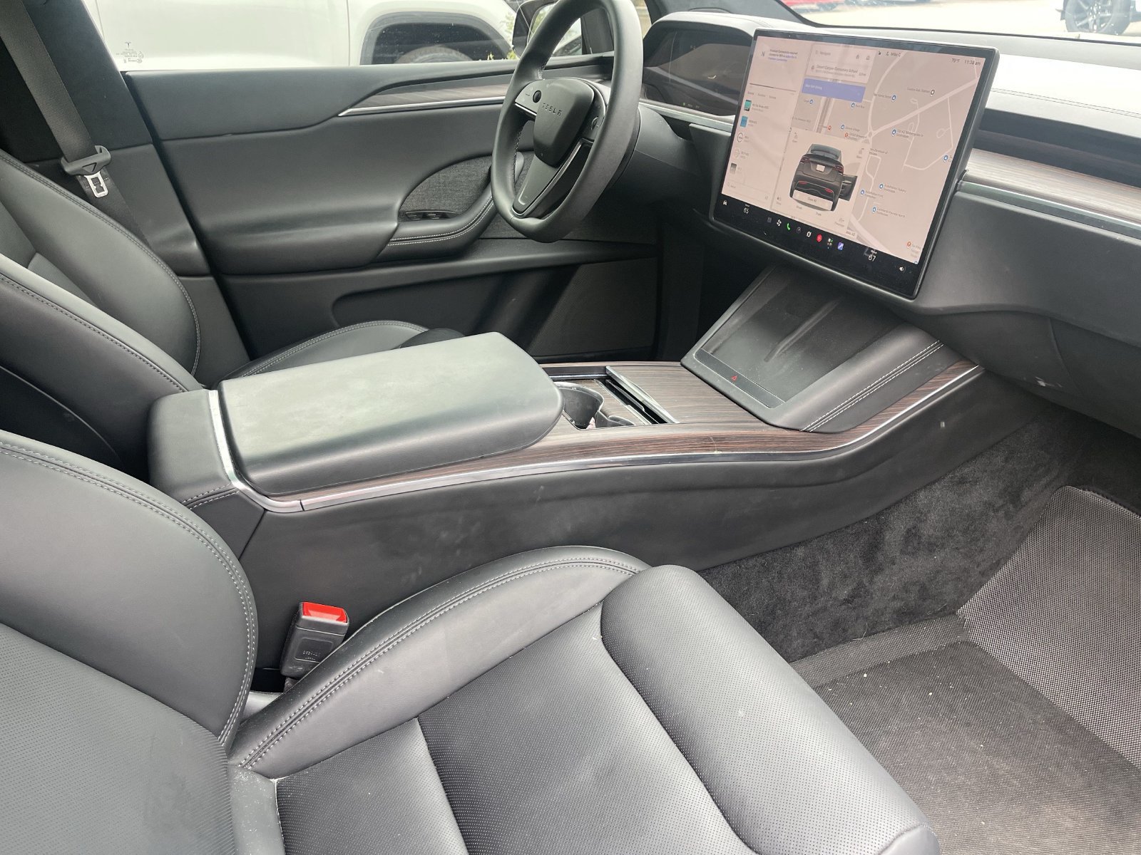 Used 2024 Tesla Model X AWD/4WD image 4