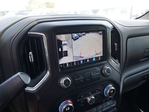 Used 2023 GMC Sierra 2500 AT4 w/ AT4 Premium Plus Package AWD/4WD image 13