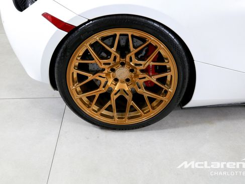 Used 2019 McLaren 720S image 22