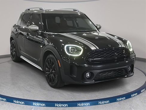 Used 2023 MINI Cooper Countryman S w/ Signature Upholstery Package image 4