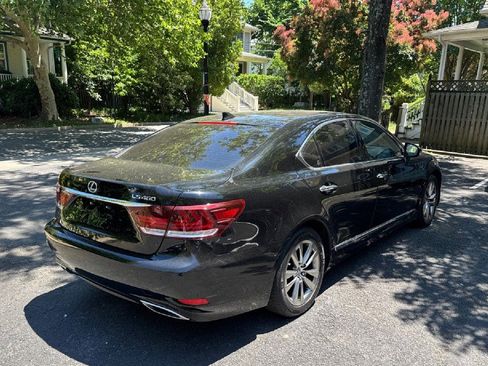 Used 2016 Lexus LS 460 AWD w/ Comfort Package image 5