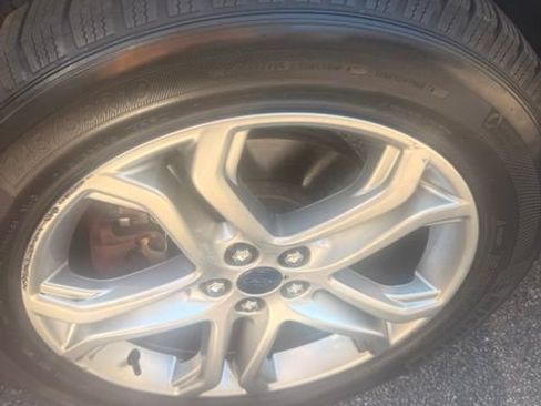Used 2016 Ford Edge Titanium w/ Equipment Group 301A AWD/4WD image 17