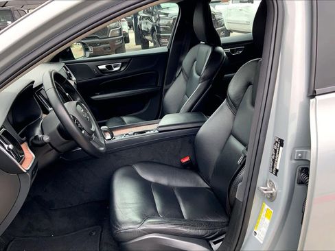 Used 2024 Volvo S60 B5 Plus image 7