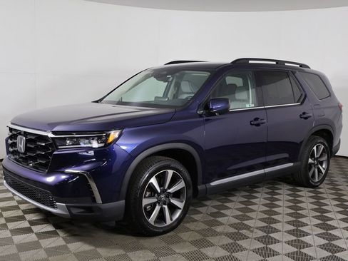 Used 2023 Honda Pilot Elite image 13