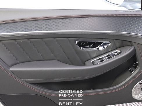 Used 2024 Bentley Continental GT image 27