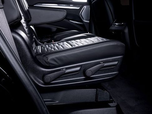 Used 2025 Cadillac Escalade V image 62