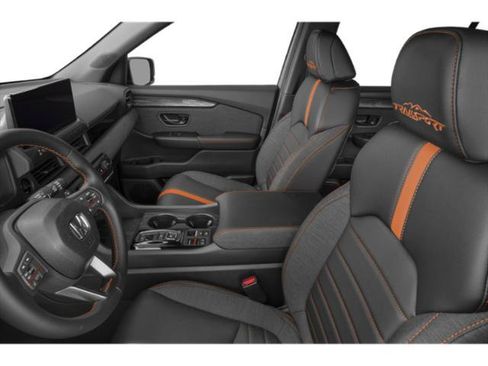 Certified 2026 Honda Passport TrailSport image 7
