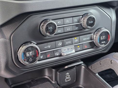 New 2026 Ford Bronco Raptor AWD/4WD image 28