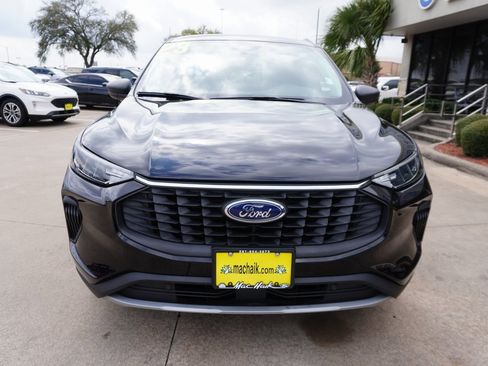 Used 2023 Ford Escape Active image 2