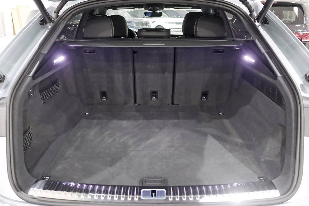 Used 2025 Audi Q8 Prestige AWD/4WD image 43